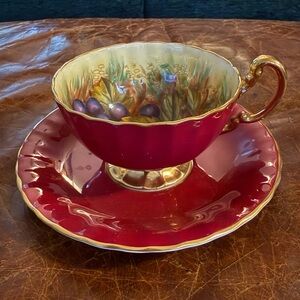 Aynsley Bone China Teacup and Saucer Set